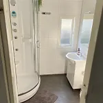Wellness Hottub & Sauna In Het Bos Domek alpejski *