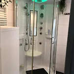 Wellness Hottub & Sauna In Het Bos Domek alpejski